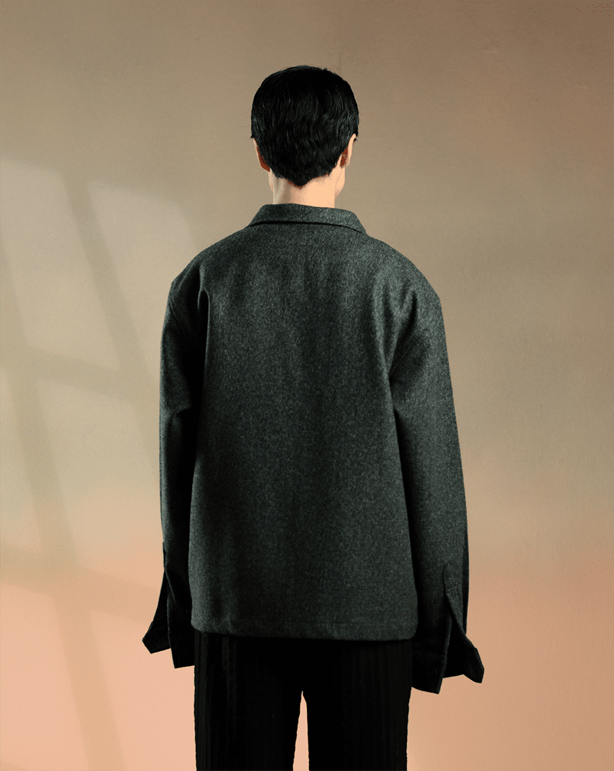 Corinthian_Female_Back